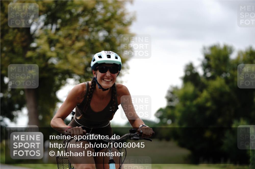 30.08.2026 - Elbe Triathlon Hamburg Michael Burmester http://msf.ph/oto/10060045 30.08.2026 11:38:34 Radfahren 1465, 1626, 1633 meine-sportfotos.de