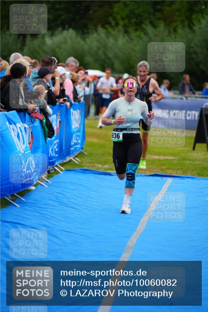 30.08.2026 - Elbe Triathlon Hamburg LAZAROV Photography http://msf.ph/oto/10060082 30.08.2026 11:39:00 Ziel 936, 1158, 1346, 1456 meine-sportfotos.de
