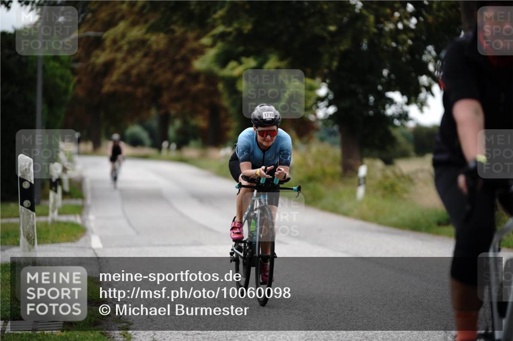 30.08.2026 - Elbe Triathlon Hamburg Michael Burmester http://msf.ph/oto/10060098 30.08.2026 11:39:08 Radfahren 1524, 1540, 1543, 1683, 1715 meine-sportfotos.de