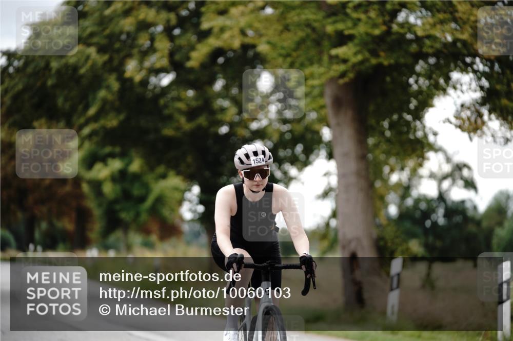 30.08.2026 - Elbe Triathlon Hamburg Michael Burmester http://msf.ph/oto/10060103 30.08.2026 11:39:15 Radfahren 1524 meine-sportfotos.de