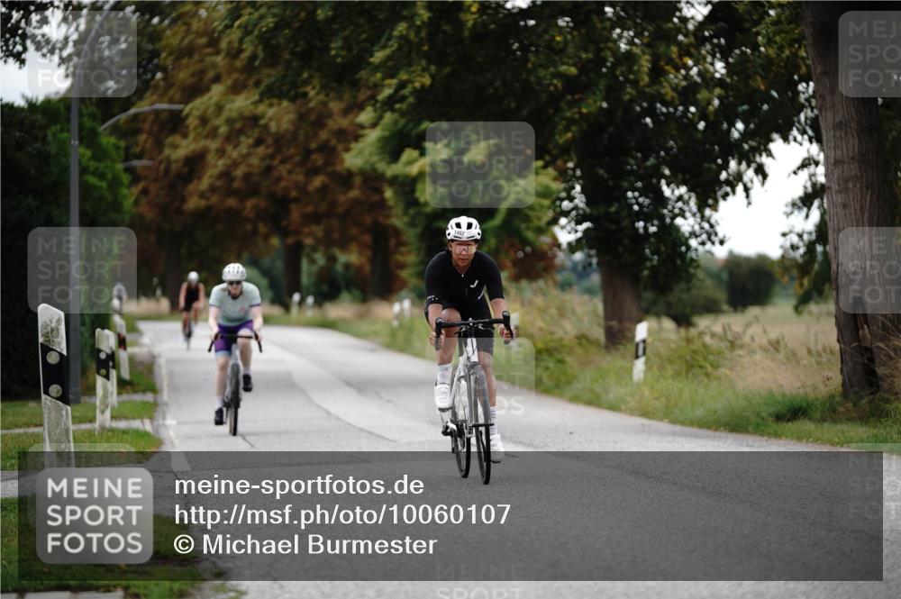 30.08.2026 - Elbe Triathlon Hamburg Michael Burmester http://msf.ph/oto/10060107 30.08.2026 11:39:24 Radfahren 1482, 1542, 1593, 1678 meine-sportfotos.de
