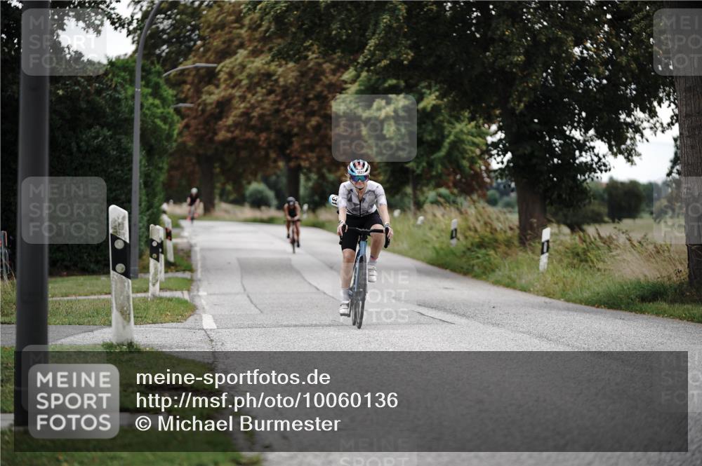 30.08.2026 - Elbe Triathlon Hamburg Michael Burmester http://msf.ph/oto/10060136 30.08.2026 11:39:37 Radfahren 1615, 1631 meine-sportfotos.de