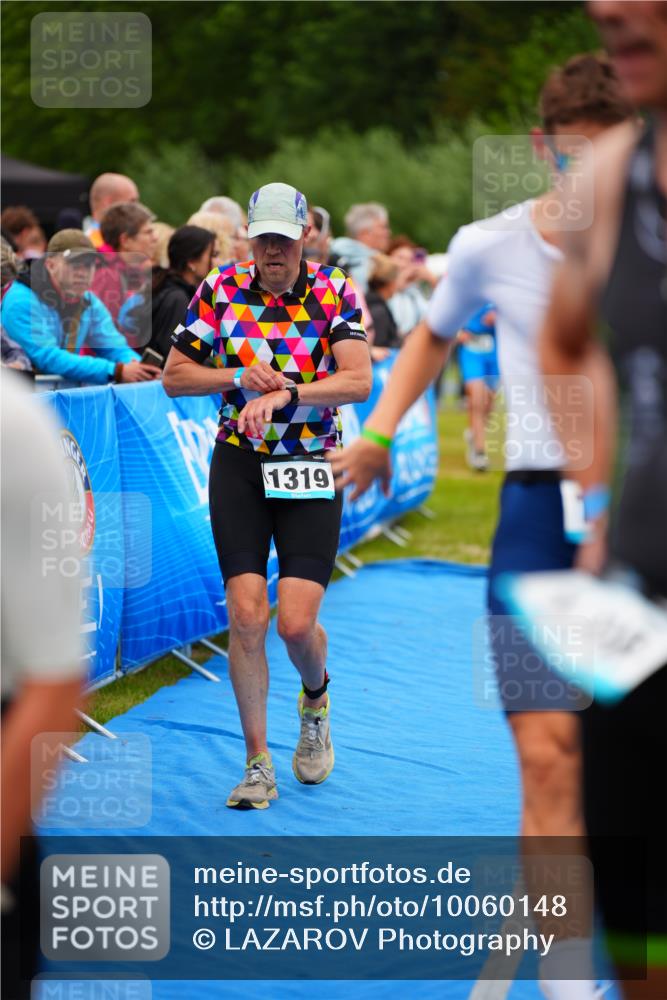 30.08.2026 - Elbe Triathlon Hamburg LAZAROV Photography http://msf.ph/oto/10060148 30.08.2026 11:39:10 Ziel 877, 1169, 1214, 1319, 1456 meine-sportfotos.de