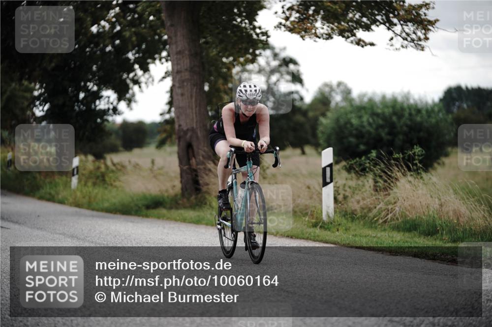 30.08.2026 - Elbe Triathlon Hamburg Michael Burmester http://msf.ph/oto/10060164 30.08.2026 11:39:57 Radfahren 1416, 1566, 1694 meine-sportfotos.de