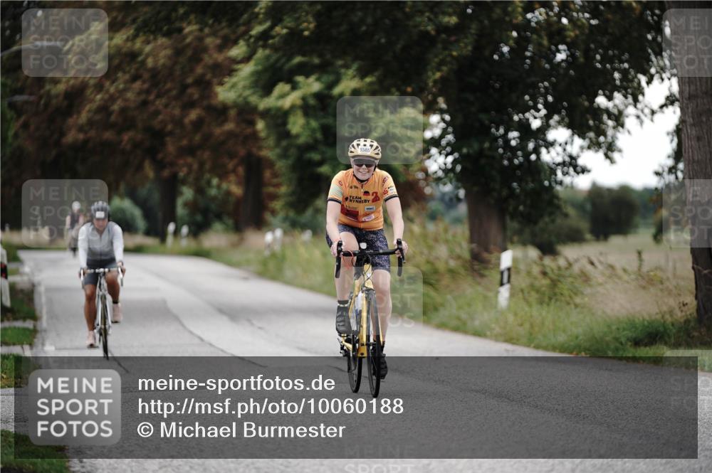 30.08.2026 - Elbe Triathlon Hamburg Michael Burmester http://msf.ph/oto/10060188 30.08.2026 11:40:06 Radfahren 1484, 1582, 1585 meine-sportfotos.de