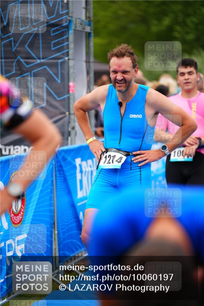 30.08.2026 - Elbe Triathlon Hamburg LAZAROV Photography http://msf.ph/oto/10060197 30.08.2026 11:39:20 Ziel 709, 992, 1064, 1123, 1125, 1205, 1214, 1256 meine-sportfotos.de