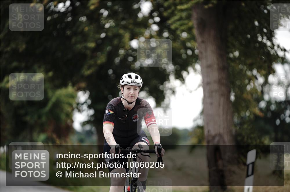 30.08.2026 - Elbe Triathlon Hamburg Michael Burmester http://msf.ph/oto/10060205 30.08.2026 11:40:18 Radfahren 1537 meine-sportfotos.de