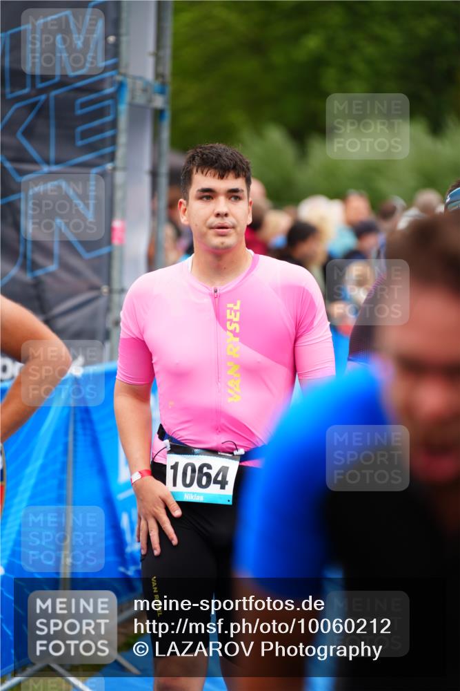 30.08.2026 - Elbe Triathlon Hamburg LAZAROV Photography http://msf.ph/oto/10060212 30.08.2026 11:39:23 Ziel 709, 992, 1064, 1123, 1125, 1205, 1256 meine-sportfotos.de
