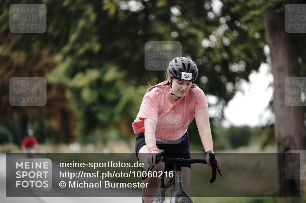 30.08.2026 - Elbe Triathlon Hamburg Michael Burmester http://msf.ph/oto/10060216 30.08.2026 11:40:44 Radfahren 1506, 1520, 1530 meine-sportfotos.de
