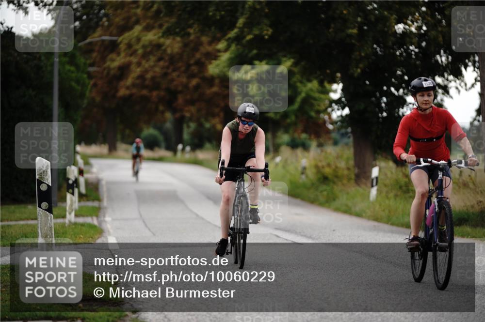30.08.2026 - Elbe Triathlon Hamburg Michael Burmester http://msf.ph/oto/10060229 30.08.2026 11:40:50 Radfahren 1506, 1530, 1719 meine-sportfotos.de