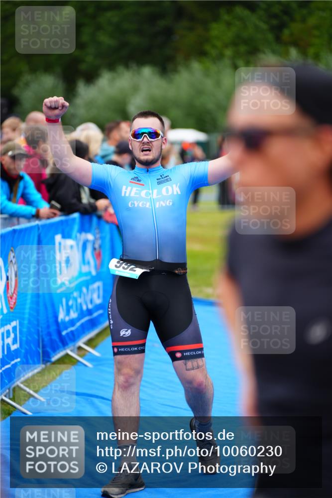 30.08.2026 - Elbe Triathlon Hamburg LAZAROV Photography http://msf.ph/oto/10060230 30.08.2026 11:39:30 Ziel 926, 992 meine-sportfotos.de