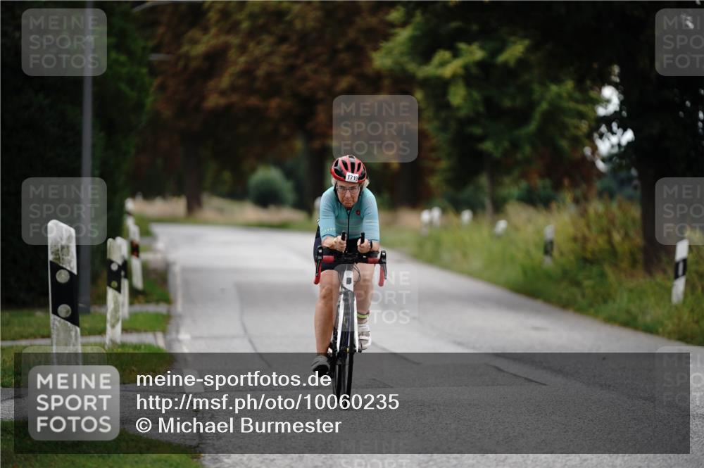 30.08.2026 - Elbe Triathlon Hamburg Michael Burmester http://msf.ph/oto/10060235 30.08.2026 11:40:55 Radfahren 1719 meine-sportfotos.de