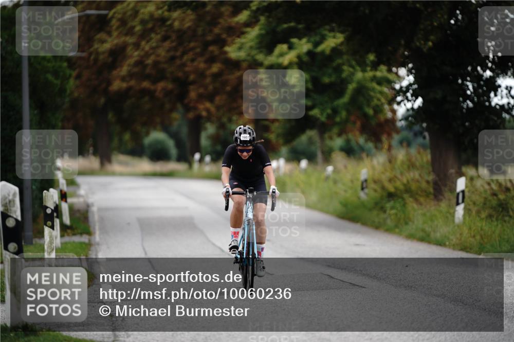 30.08.2026 - Elbe Triathlon Hamburg Michael Burmester http://msf.ph/oto/10060236 30.08.2026 11:41:17 Radfahren 1607 meine-sportfotos.de