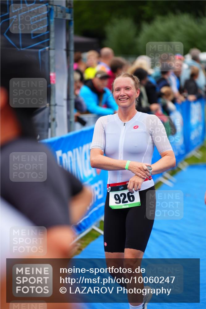 30.08.2026 - Elbe Triathlon Hamburg LAZAROV Photography http://msf.ph/oto/10060247 30.08.2026 11:39:33 Ziel 926, 979, 1146 meine-sportfotos.de