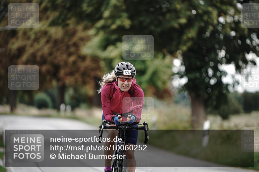 30.08.2026 - Elbe Triathlon Hamburg Michael Burmester http://msf.ph/oto/10060252 30.08.2026 11:41:43 Radfahren 1712 meine-sportfotos.de