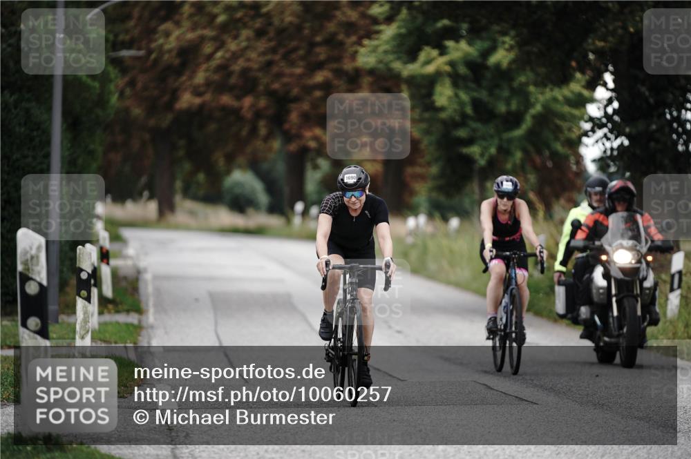 30.08.2026 - Elbe Triathlon Hamburg Michael Burmester http://msf.ph/oto/10060257 30.08.2026 11:41:58 Radfahren 1665, 1690 meine-sportfotos.de