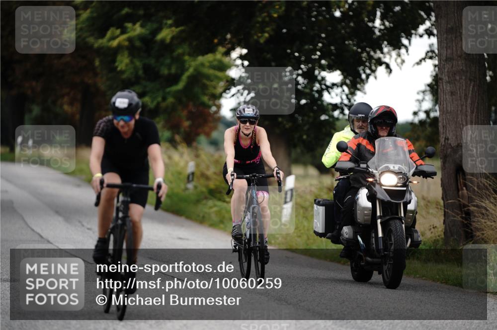 30.08.2026 - Elbe Triathlon Hamburg Michael Burmester http://msf.ph/oto/10060259 30.08.2026 11:41:59 Radfahren 1665, 1690 meine-sportfotos.de