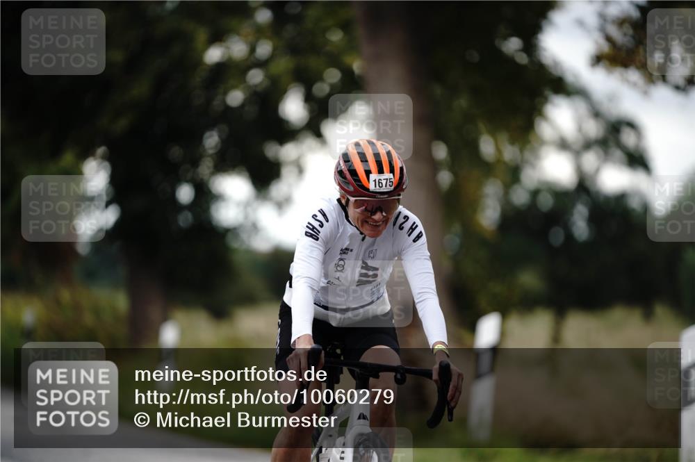 30.08.2026 - Elbe Triathlon Hamburg Michael Burmester http://msf.ph/oto/10060279 30.08.2026 11:42:36 Radfahren 1629, 1675 meine-sportfotos.de