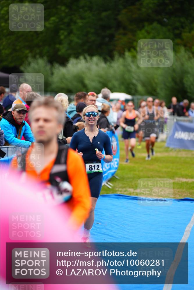 30.08.2026 - Elbe Triathlon Hamburg LAZAROV Photography http://msf.ph/oto/10060281 30.08.2026 11:39:43 Ziel 657, 802, 812, 871, 979, 1146, 1247, 1277 meine-sportfotos.de
