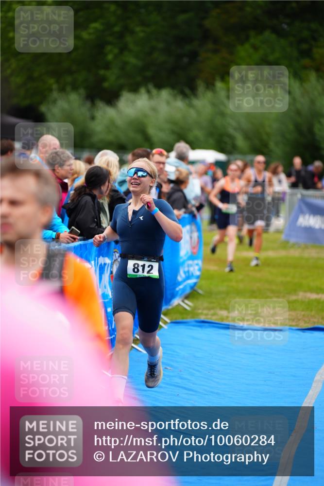30.08.2026 - Elbe Triathlon Hamburg LAZAROV Photography http://msf.ph/oto/10060284 30.08.2026 11:39:43 Ziel 657, 802, 812, 871, 979, 1146, 1247, 1277 meine-sportfotos.de