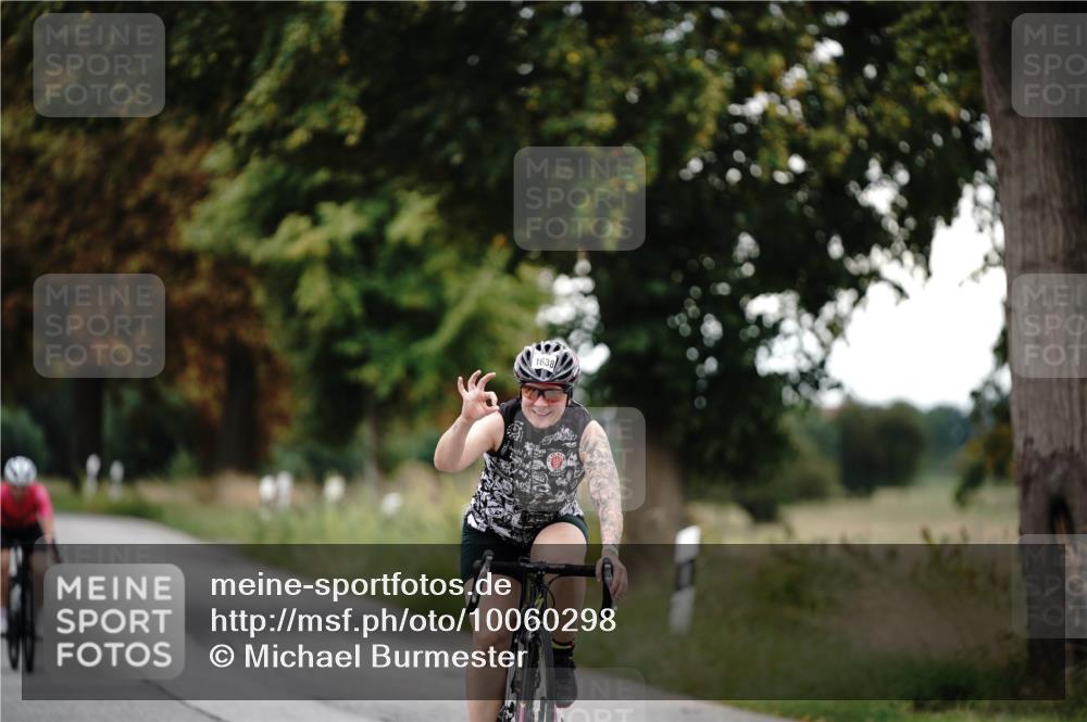 30.08.2026 - Elbe Triathlon Hamburg Michael Burmester http://msf.ph/oto/10060298 30.08.2026 11:42:46 Radfahren 1474, 1638 meine-sportfotos.de