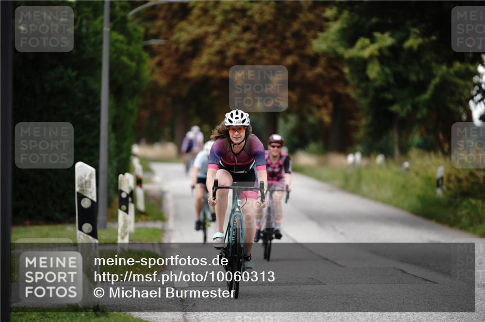 30.08.2026 - Elbe Triathlon Hamburg Michael Burmester http://msf.ph/oto/10060313 30.08.2026 11:43:20 Radfahren 1635, 1668, 1673 meine-sportfotos.de