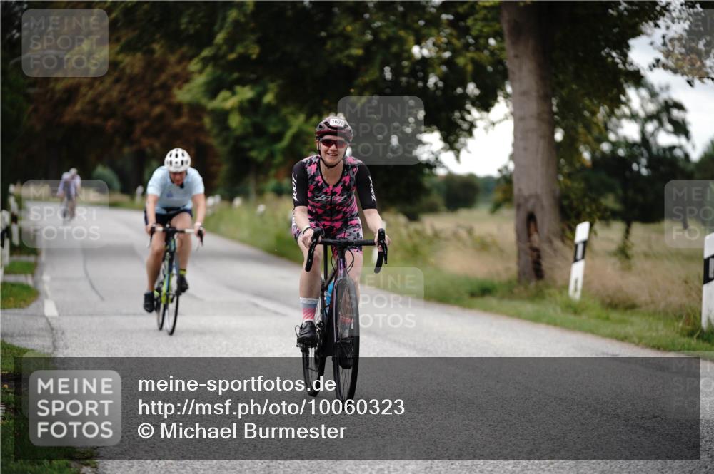 30.08.2026 - Elbe Triathlon Hamburg Michael Burmester http://msf.ph/oto/10060323 30.08.2026 11:43:23 Radfahren 1635, 1668, 1673 meine-sportfotos.de