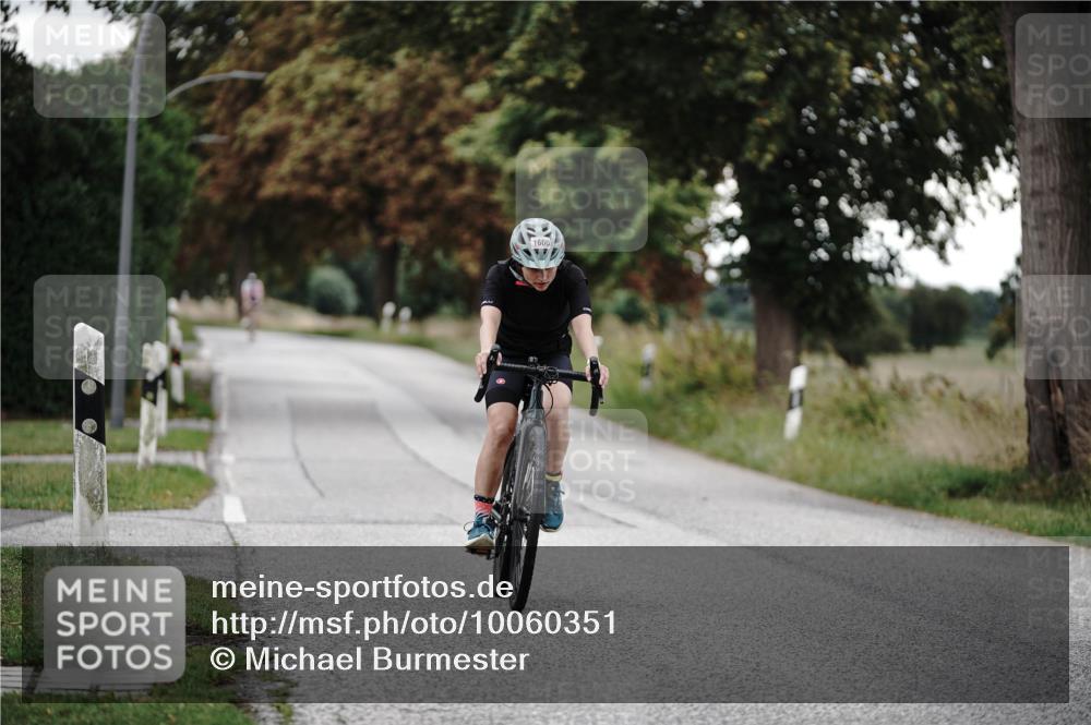 30.08.2026 - Elbe Triathlon Hamburg Michael Burmester http://msf.ph/oto/10060351 30.08.2026 11:43:42 Radfahren 1600 meine-sportfotos.de