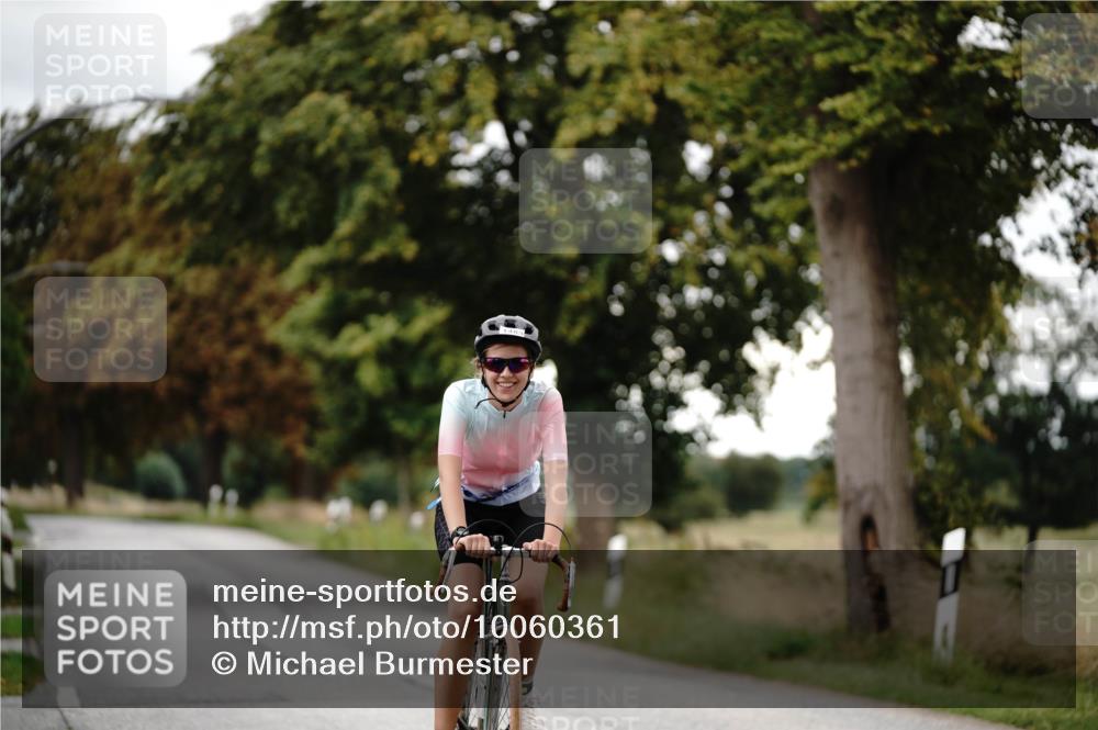 30.08.2026 - Elbe Triathlon Hamburg Michael Burmester http://msf.ph/oto/10060361 30.08.2026 11:43:55 Radfahren 1483 meine-sportfotos.de