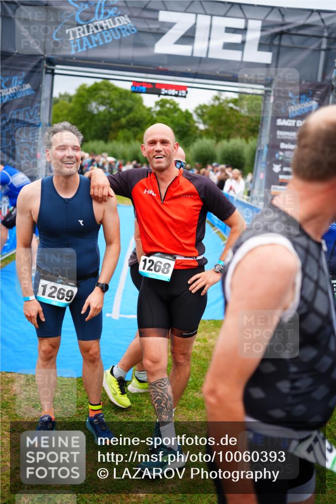 30.08.2026 - Elbe Triathlon Hamburg LAZAROV Photography http://msf.ph/oto/10060393 30.08.2026 11:40:34 Ziel 1130 meine-sportfotos.de