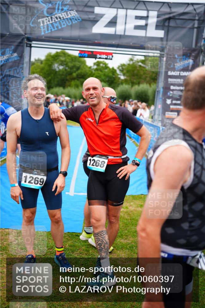 30.08.2026 - Elbe Triathlon Hamburg LAZAROV Photography http://msf.ph/oto/10060397 30.08.2026 11:40:34 Ziel 1130 meine-sportfotos.de