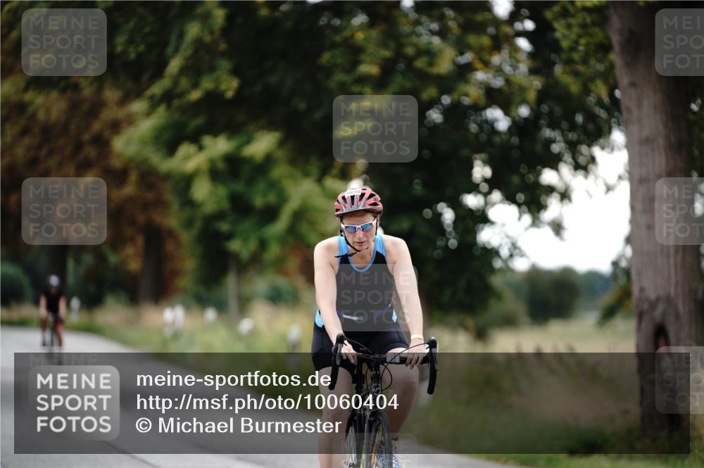 30.08.2026 - Elbe Triathlon Hamburg Michael Burmester http://msf.ph/oto/10060404 30.08.2026 11:44:42 Radfahren 1602, 1622, 1698 meine-sportfotos.de