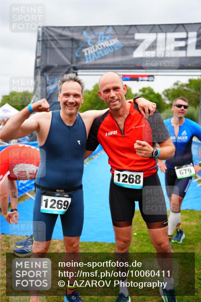 30.08.2026 - Elbe Triathlon Hamburg LAZAROV Photography http://msf.ph/oto/10060411 30.08.2026 11:40:43 Ziel 911, 1375 meine-sportfotos.de