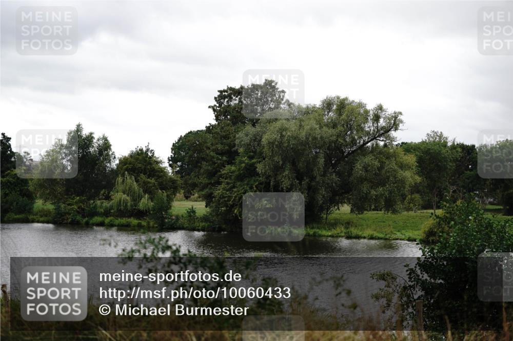 30.08.2026 - Elbe Triathlon Hamburg Michael Burmester http://msf.ph/oto/10060433 30.08.2026 11:45:12 Radfahren 1557 meine-sportfotos.de