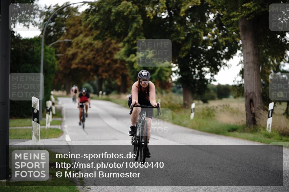 30.08.2026 - Elbe Triathlon Hamburg Michael Burmester http://msf.ph/oto/10060440 30.08.2026 11:45:22 Radfahren 1603, 1697 meine-sportfotos.de