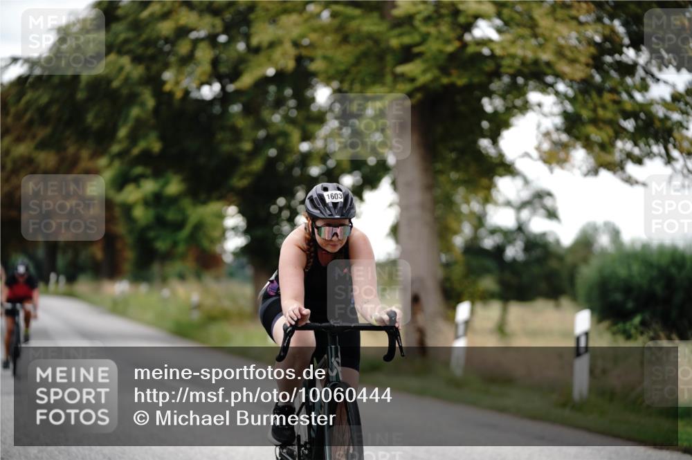 30.08.2026 - Elbe Triathlon Hamburg Michael Burmester http://msf.ph/oto/10060444 30.08.2026 11:45:23 Radfahren 1603, 1697 meine-sportfotos.de