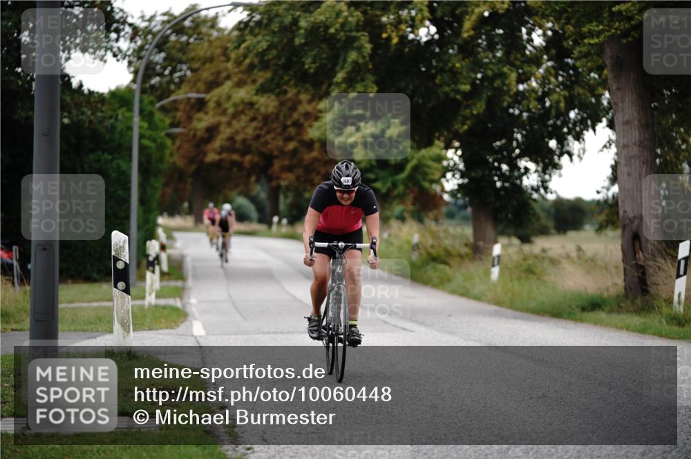 30.08.2026 - Elbe Triathlon Hamburg Michael Burmester http://msf.ph/oto/10060448 30.08.2026 11:45:25 Radfahren 1603, 1695, 1697, 1711 meine-sportfotos.de