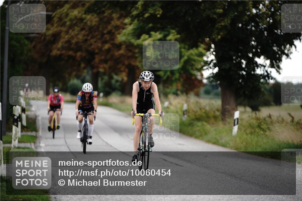 30.08.2026 - Elbe Triathlon Hamburg Michael Burmester http://msf.ph/oto/10060454 30.08.2026 11:45:30 Radfahren 1661, 1695, 1711 meine-sportfotos.de