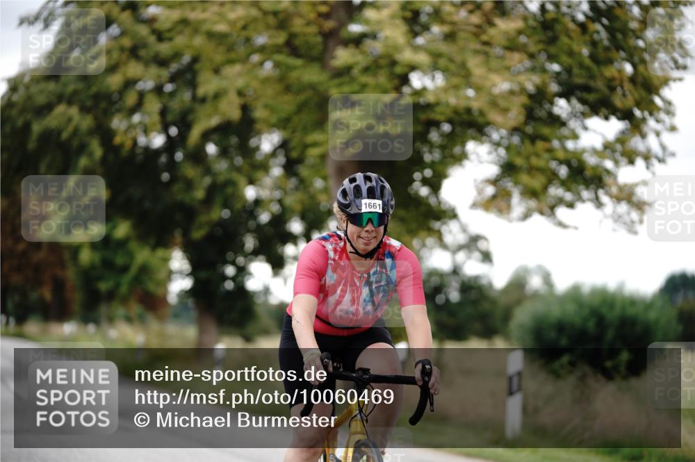 30.08.2026 - Elbe Triathlon Hamburg Michael Burmester http://msf.ph/oto/10060469 30.08.2026 11:45:35 Radfahren 1661, 1711 meine-sportfotos.de