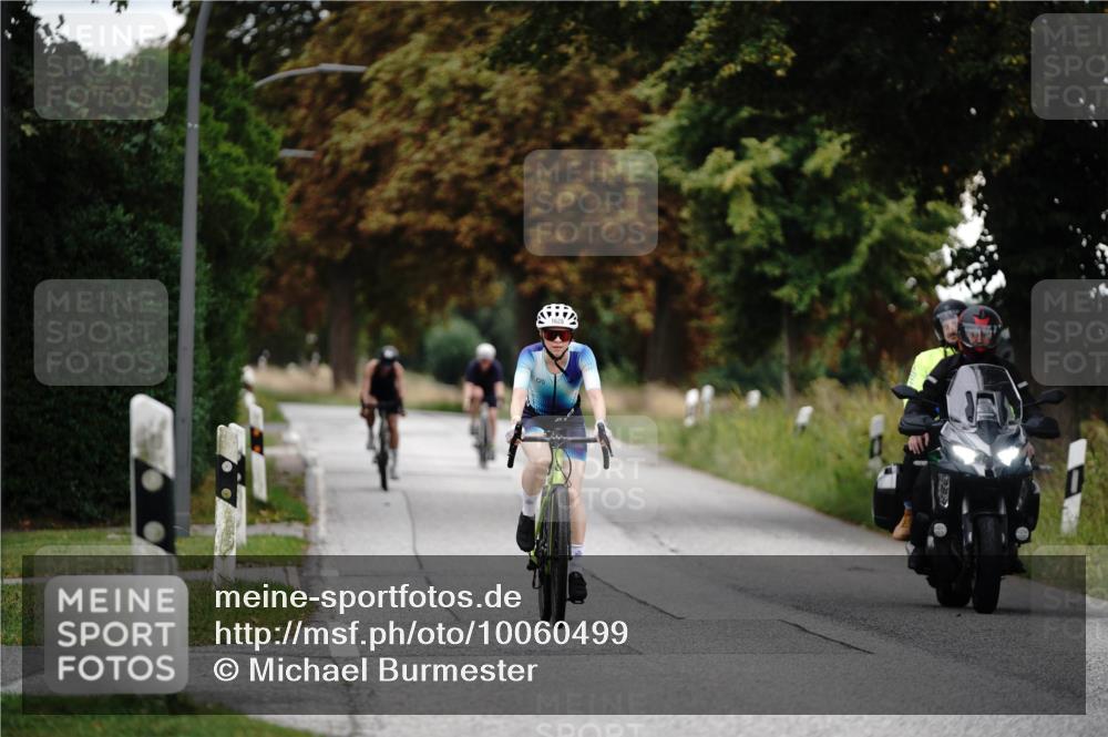 30.08.2026 - Elbe Triathlon Hamburg Michael Burmester http://msf.ph/oto/10060499 30.08.2026 11:46:13 Radfahren 1606, 1628, 1646 meine-sportfotos.de