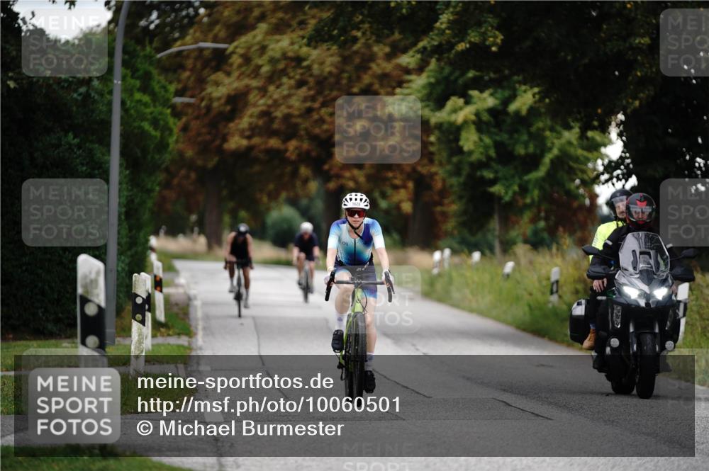 30.08.2026 - Elbe Triathlon Hamburg Michael Burmester http://msf.ph/oto/10060501 30.08.2026 11:46:14 Radfahren 1606, 1628, 1646 meine-sportfotos.de