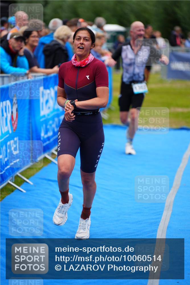 30.08.2026 - Elbe Triathlon Hamburg LAZAROV Photography http://msf.ph/oto/10060514 30.08.2026 11:41:08 Ziel 845, 920, 1302 meine-sportfotos.de