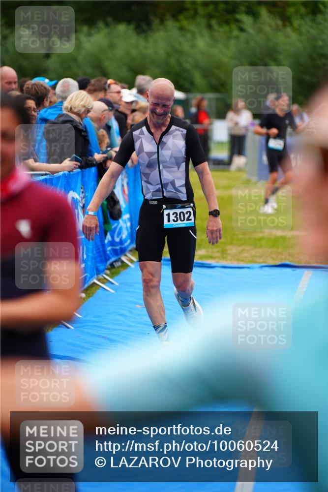 30.08.2026 - Elbe Triathlon Hamburg LAZAROV Photography http://msf.ph/oto/10060524 30.08.2026 11:41:09 Ziel 845, 920, 1302 meine-sportfotos.de