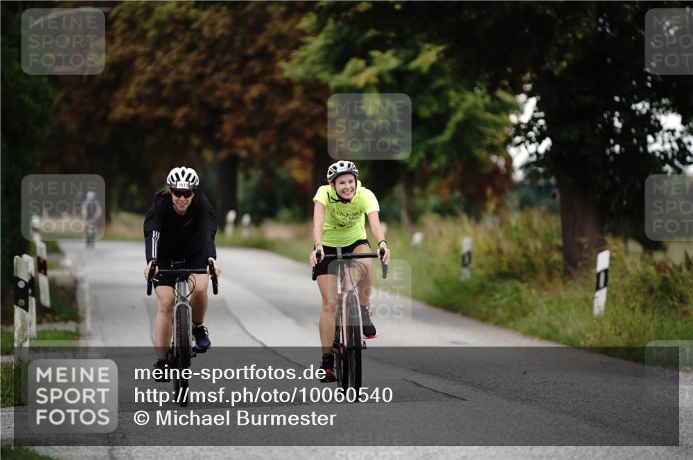 30.08.2026 - Elbe Triathlon Hamburg Michael Burmester http://msf.ph/oto/10060540 30.08.2026 11:47:12 Radfahren 1604, 1613 meine-sportfotos.de