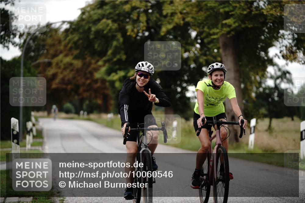 30.08.2026 - Elbe Triathlon Hamburg Michael Burmester http://msf.ph/oto/10060546 30.08.2026 11:47:14 Radfahren 1604, 1613 meine-sportfotos.de