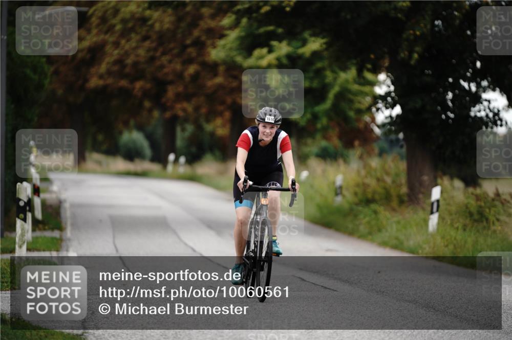 30.08.2026 - Elbe Triathlon Hamburg Michael Burmester http://msf.ph/oto/10060561 30.08.2026 11:47:32 Radfahren 1616 meine-sportfotos.de