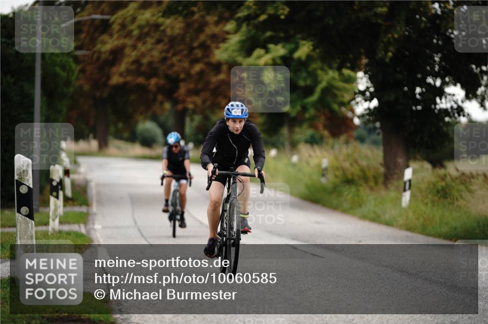 30.08.2026 - Elbe Triathlon Hamburg Michael Burmester http://msf.ph/oto/10060585 30.08.2026 11:48:09 Radfahren 1617, 1636, 1672 meine-sportfotos.de