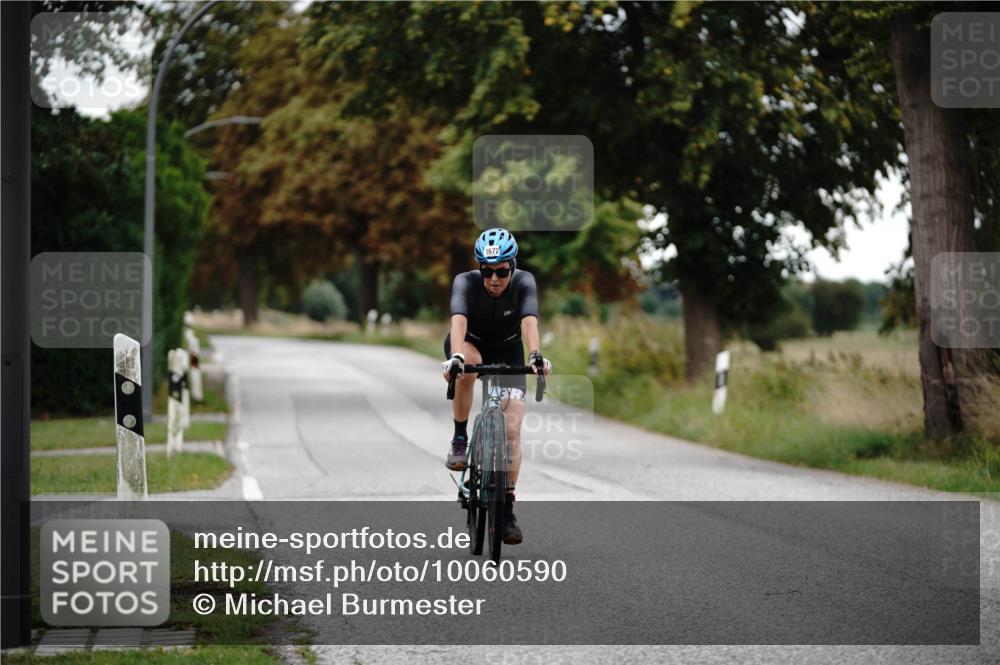 30.08.2026 - Elbe Triathlon Hamburg Michael Burmester http://msf.ph/oto/10060590 30.08.2026 11:48:12 Radfahren 1617, 1672 meine-sportfotos.de