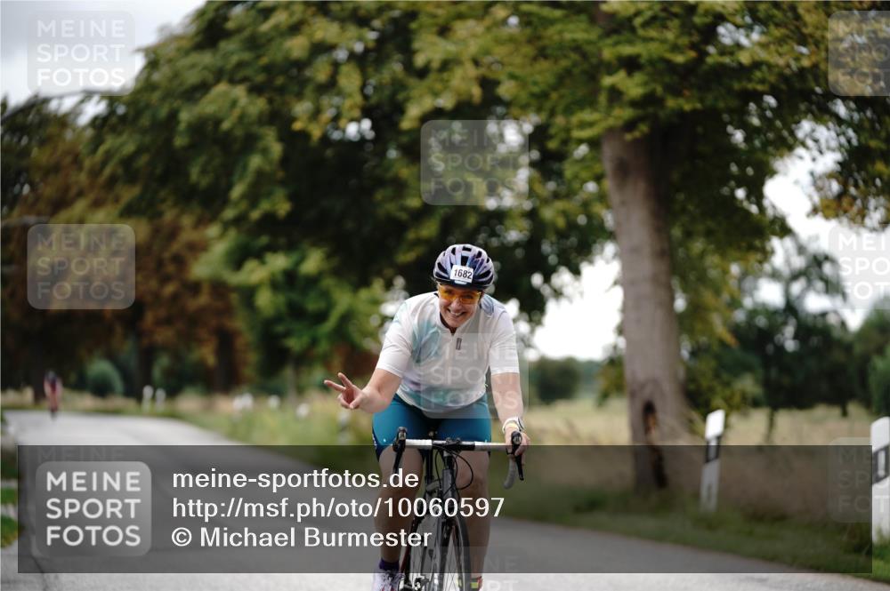 30.08.2026 - Elbe Triathlon Hamburg Michael Burmester http://msf.ph/oto/10060597 30.08.2026 11:48:30 Radfahren 1682 meine-sportfotos.de