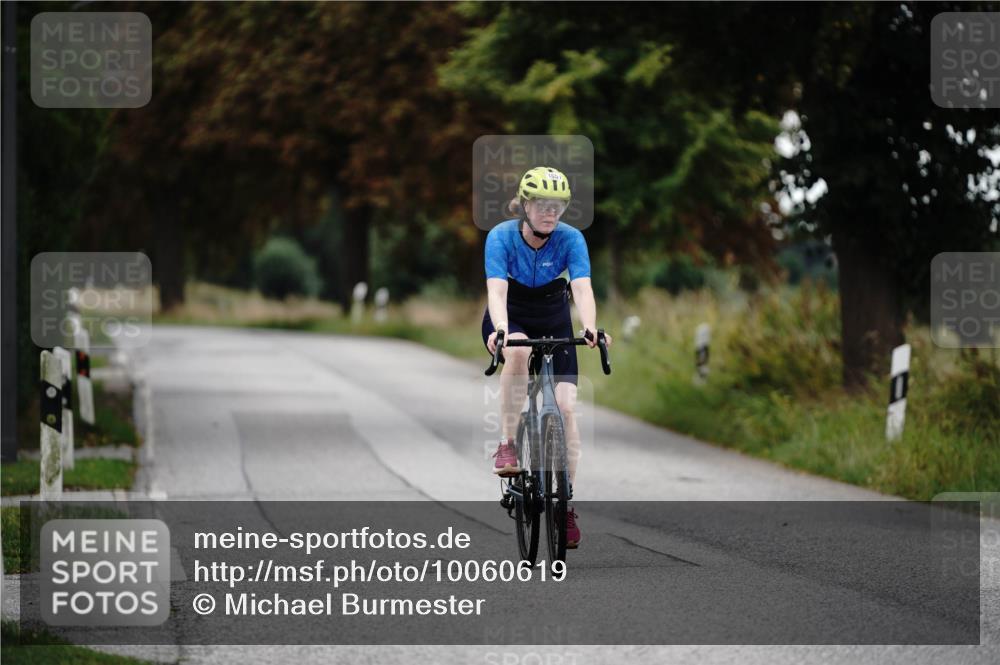 30.08.2026 - Elbe Triathlon Hamburg Michael Burmester http://msf.ph/oto/10060619 30.08.2026 11:49:32 Radfahren 1651 meine-sportfotos.de